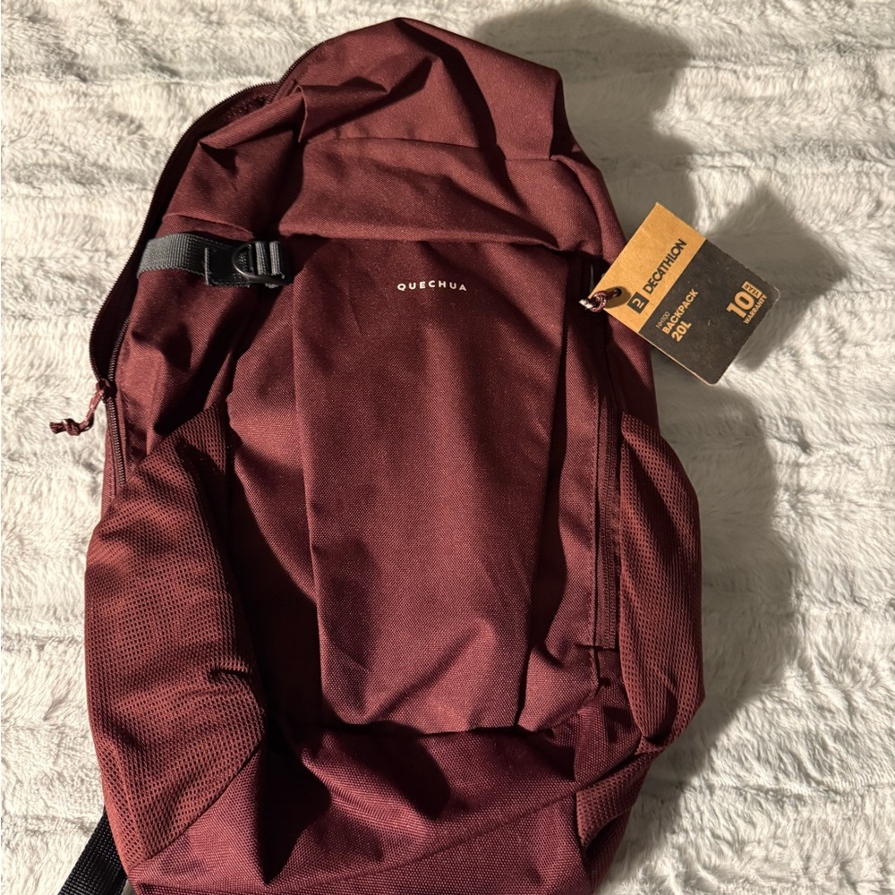 Quechua Dark Red Men's Backpack